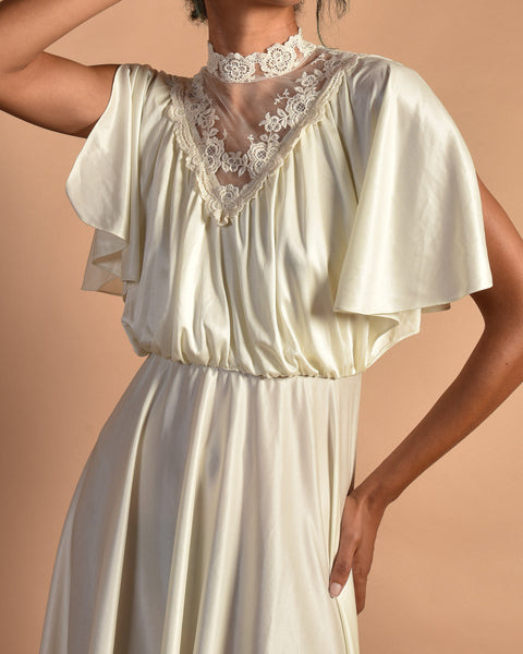 Aria 70s Romantic Lace Flutter Dress