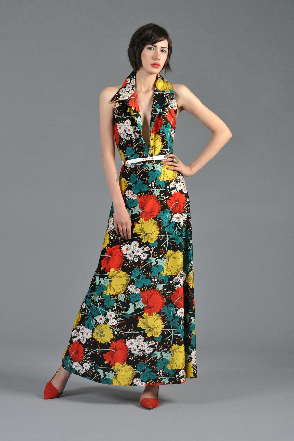 Graphic 1970s Backless Floral Maxi Dress w/Plunging Neckline