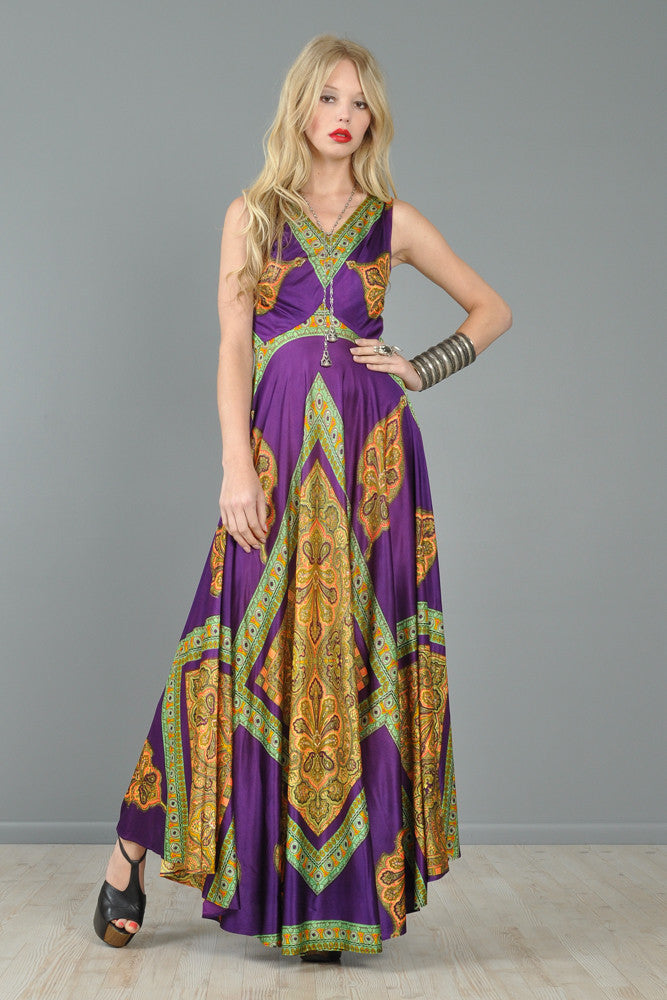 Ethnic 1970s Maxi Dress With 360 Sweep